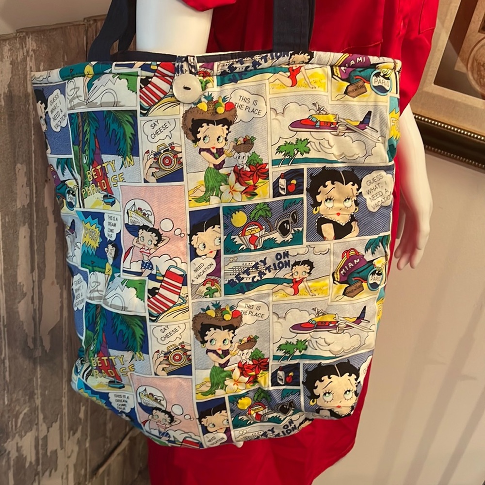 HANDCRAFTED BETTY BOOP TOTE BAG 161/2 in by 17 inch